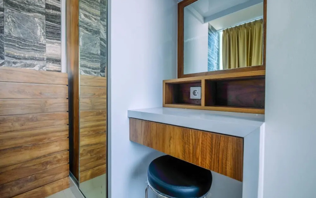 New Furnished 1BR Apartment @ Atlanta Residences