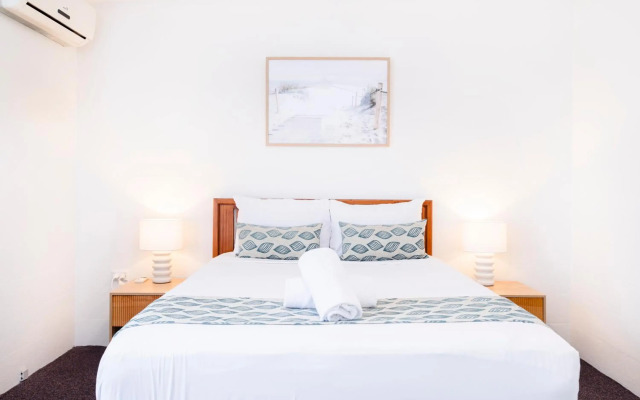 Palm View Holiday Apartments