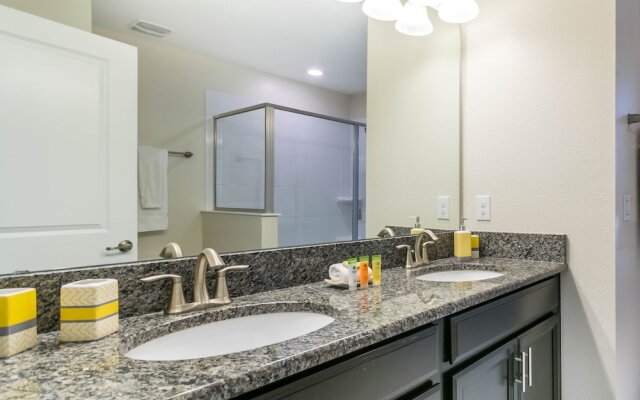 1512 Rolling Fairway Drive