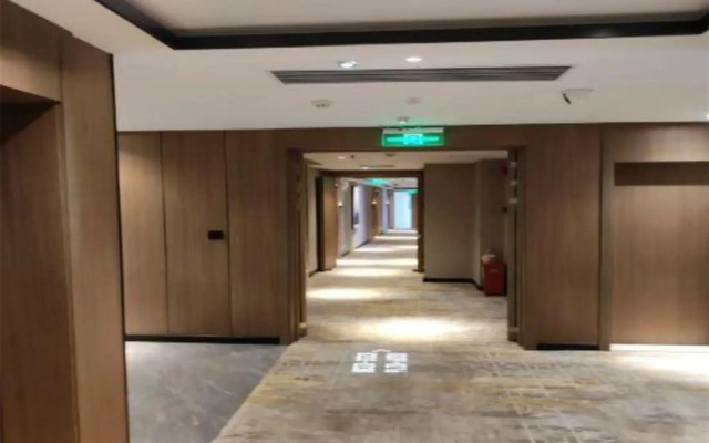 Foshan Baina Hotel (Nanhai Film and Television City)