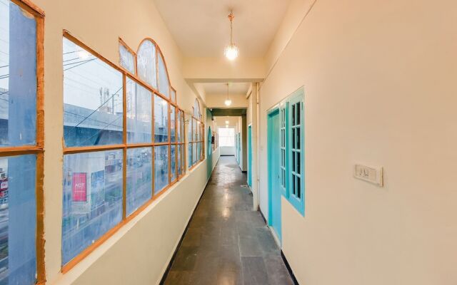 OYO 28207 Classic Guest House