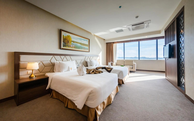 Muong Thanh Grand Ha Long Hotel – Guest Rooms – Ha Long