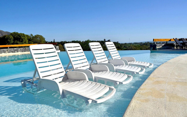 Tres Pircas Hotel & Spa