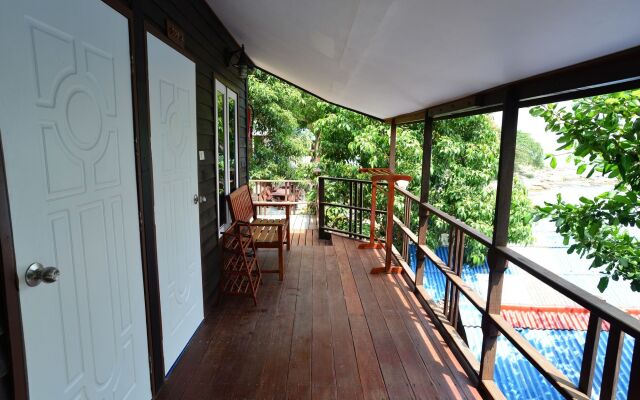 Sangthian Beach Resort
