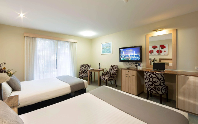 ibis Styles Canberra – Guest Rooms – Narrabundah