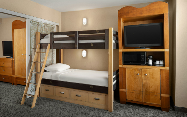 Anaheim Portofino Inn and Suites