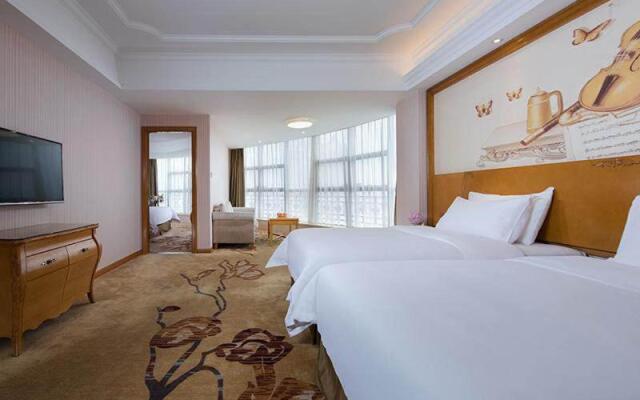 Vienna International Hotel (Dongxing Dongmeng Avenue)