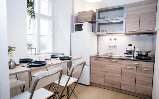 High Trees Apartment