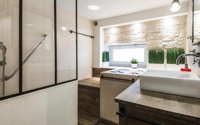 Appart 2 chambres aux Portes du Jardin Public