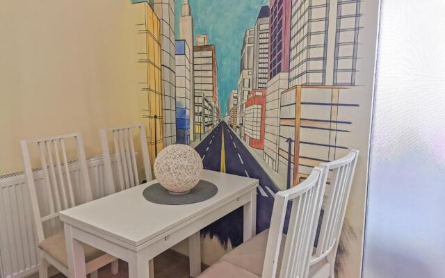 Charming Modern Apartment, Minutes from Downtown