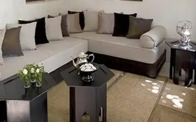 Harhoura Apartment