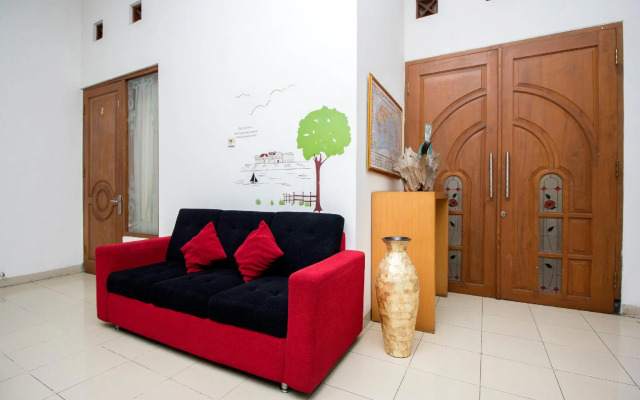 Collection O 1061 Aliya Homestay