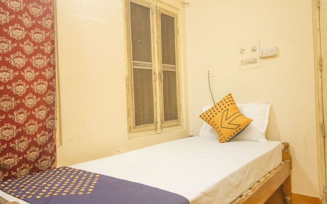 SPOT ON 48821 Hotel Chitra