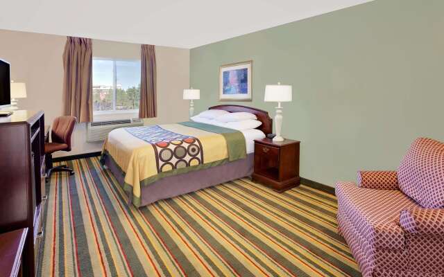 Super 8 by Wyndham Mt. Pleasant