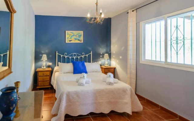 Cortijo Albaricoque Frigiliana by Ruralidays