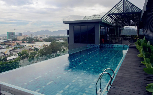 M Roof Hotel & Residences