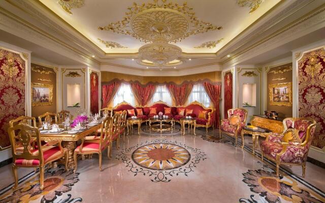 Royal Rose Abu Dhabi, Curio Collection by Hilton