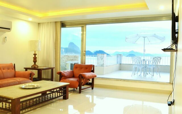 Copacabana Beachfront Penthouse