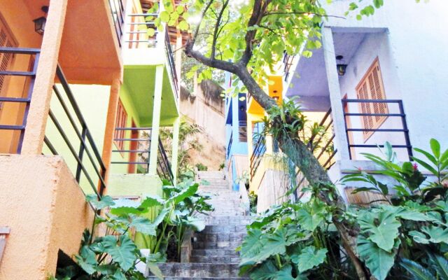 Pura Vida Hostel