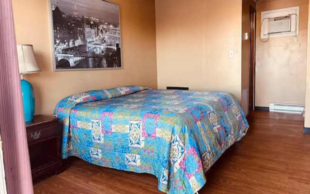 Curry’s Motel by OYO Saginaw MI