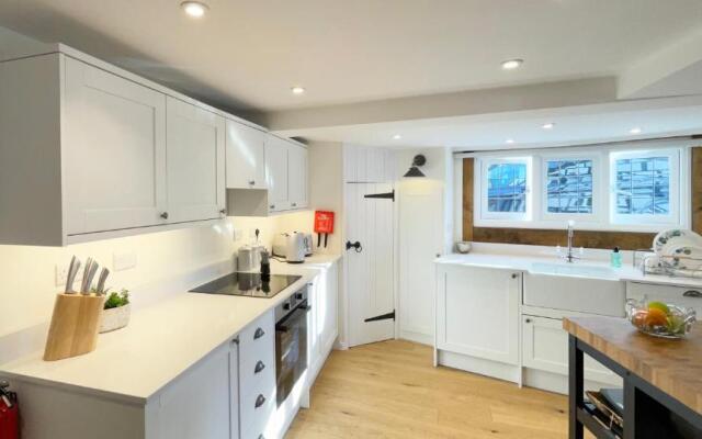 Humbug Cottage