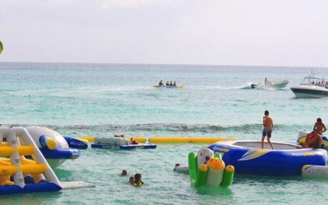 Cadaques Caribe Resort& Villas