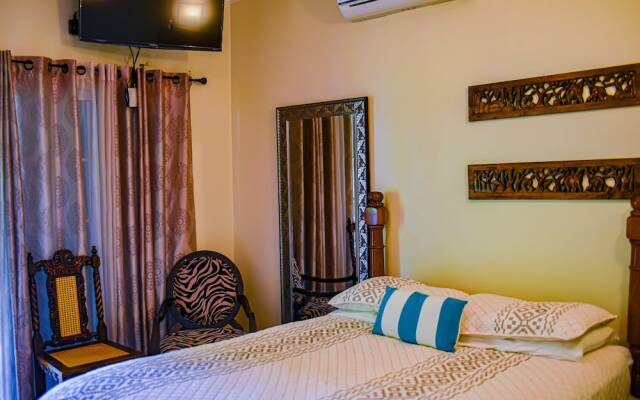 Blue Paloma Bed & Breakfast