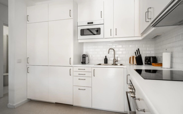 Lovely 2 Bedroom Apartment in the Heart of Lisbon