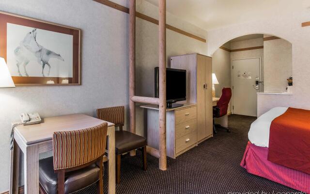 Quality Suites Moab near Arches National Park