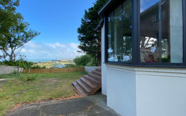 L Alouette by Icone Collection