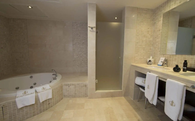 Las Dunas Grand Luxury Hotel