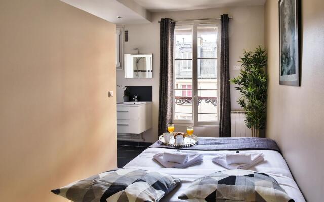 1625 - Champs Elysées - Perle Rare