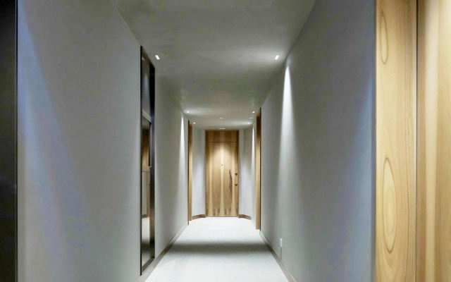 San Babila Modern Apartment