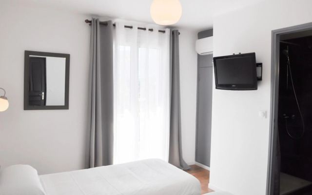 Hôtel Les Arbousiers