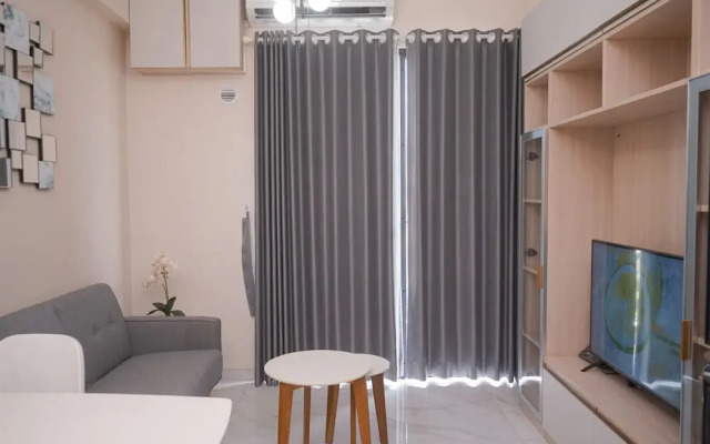 Elegant And Strategic 2Br Apartment At Sky House Bsd