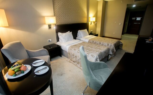 Point Hotel Baku
