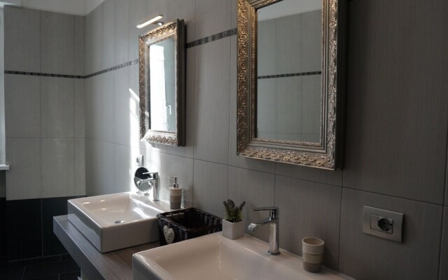 Masia Holiday Apartment Como Lake