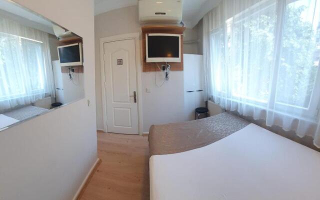 Taksi̇m Li̇fe House