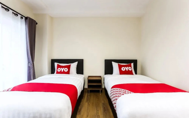 OYO 312 Canary House Rachawong