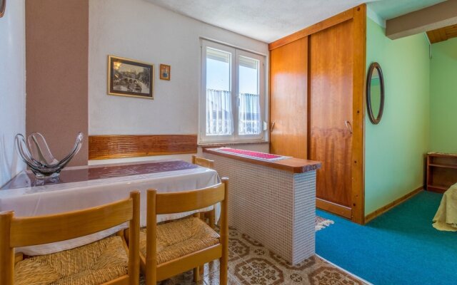 Apartment Elena