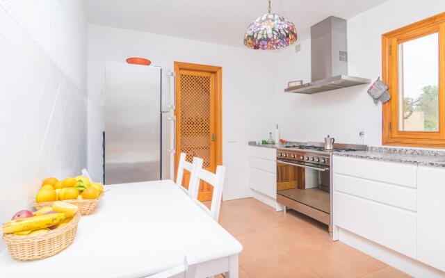SON PAX Petit - Villa With Private Pool in Palma. Free Wifi