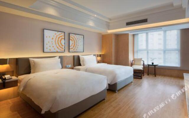 Charm City Kai Guan Hotel (Chengdu West Railway Station Qingyang Wanda)