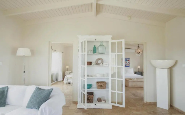 Ocean Breeze Bonaire Apartments