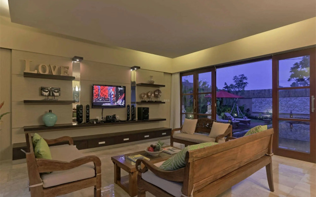 Villa Kumuda by Nakula