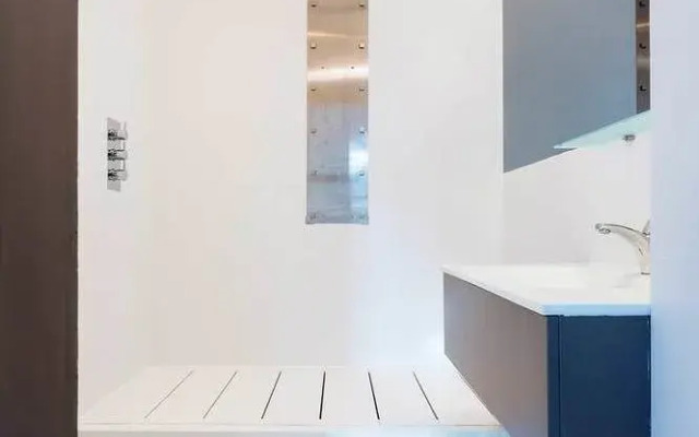 Veeve - Designer Clapham