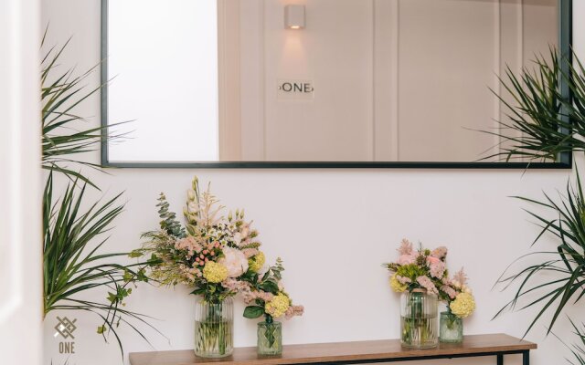 Four - Acanfora Suites