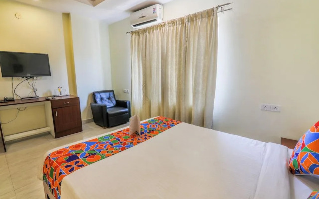 OYO 10335 Platinum Hotel