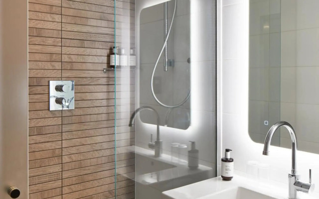 voco Edinburgh-Haymarket by IHG