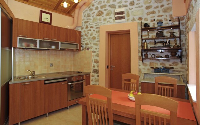 House Dinko