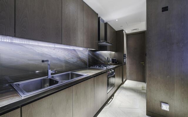 DXB - Five - 41102 - PJ